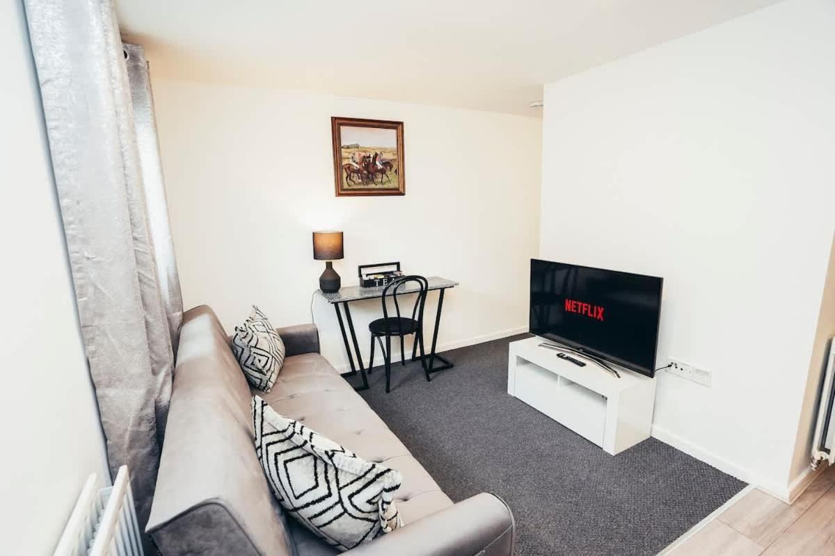 Snug 1Br Apt, Self Check In, Parking, By Derbnb Hilton  Экстерьер фото